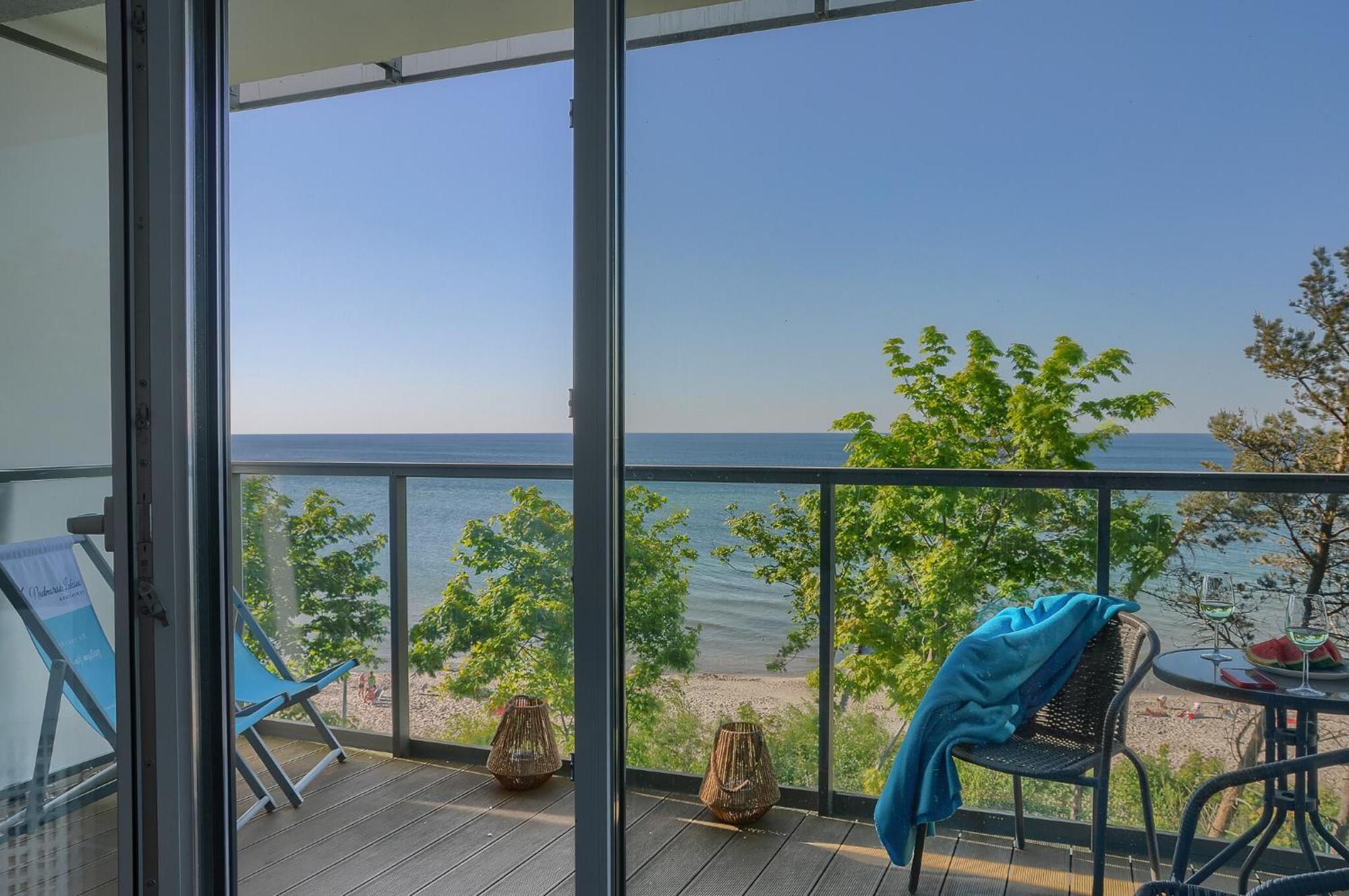 Apartament Z Widokiem Na Morze- Ustronie Apartments Nadmorski Luksus Apartamenty Устроне-Морске Экстерьер фото