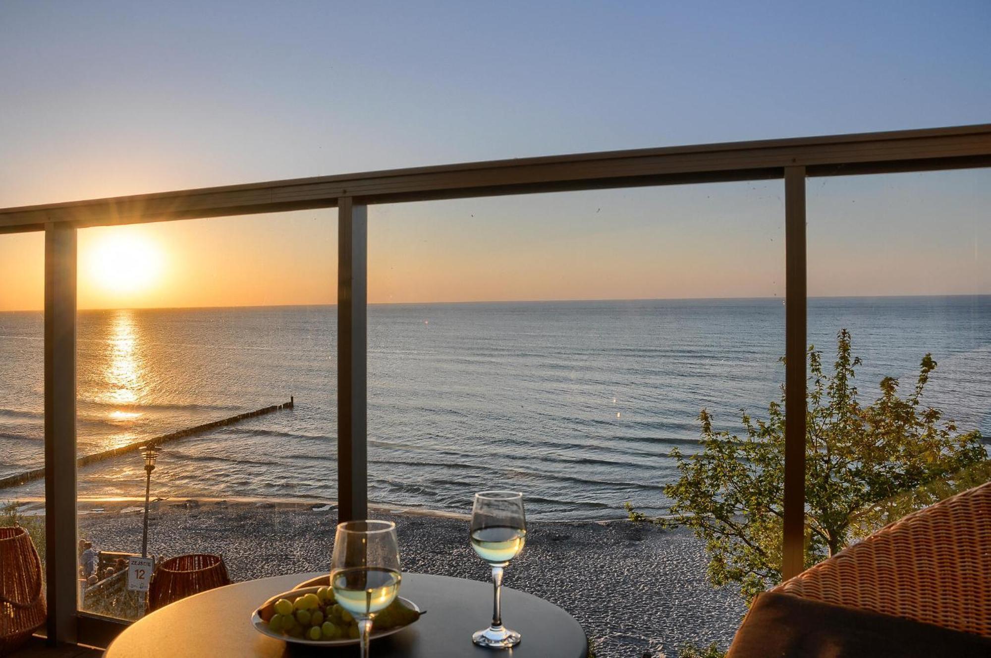 Apartament Z Widokiem Na Morze- Ustronie Apartments Nadmorski Luksus Apartamenty Устроне-Морске Экстерьер фото