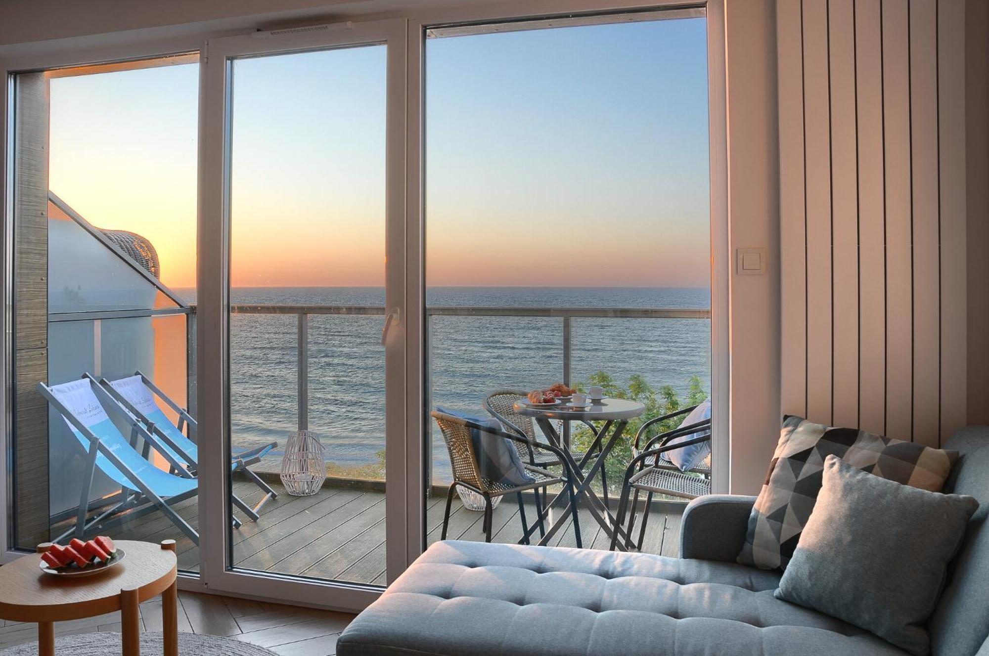 Apartament Z Widokiem Na Morze- Ustronie Apartments Nadmorski Luksus Apartamenty Устроне-Морске Экстерьер фото